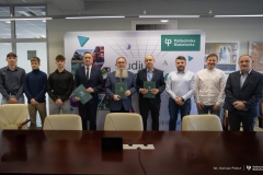2024-11-19-Podpisanie-porozumień-o-współpracy-o-współpracy-trójstronnej-w-celu-komercjalizacji-rozwiązań-opracowanych-w-ramach-2-edycji-Konkursu-Wschodzący-Innowatorzy-fot-Dariusz-Piekut