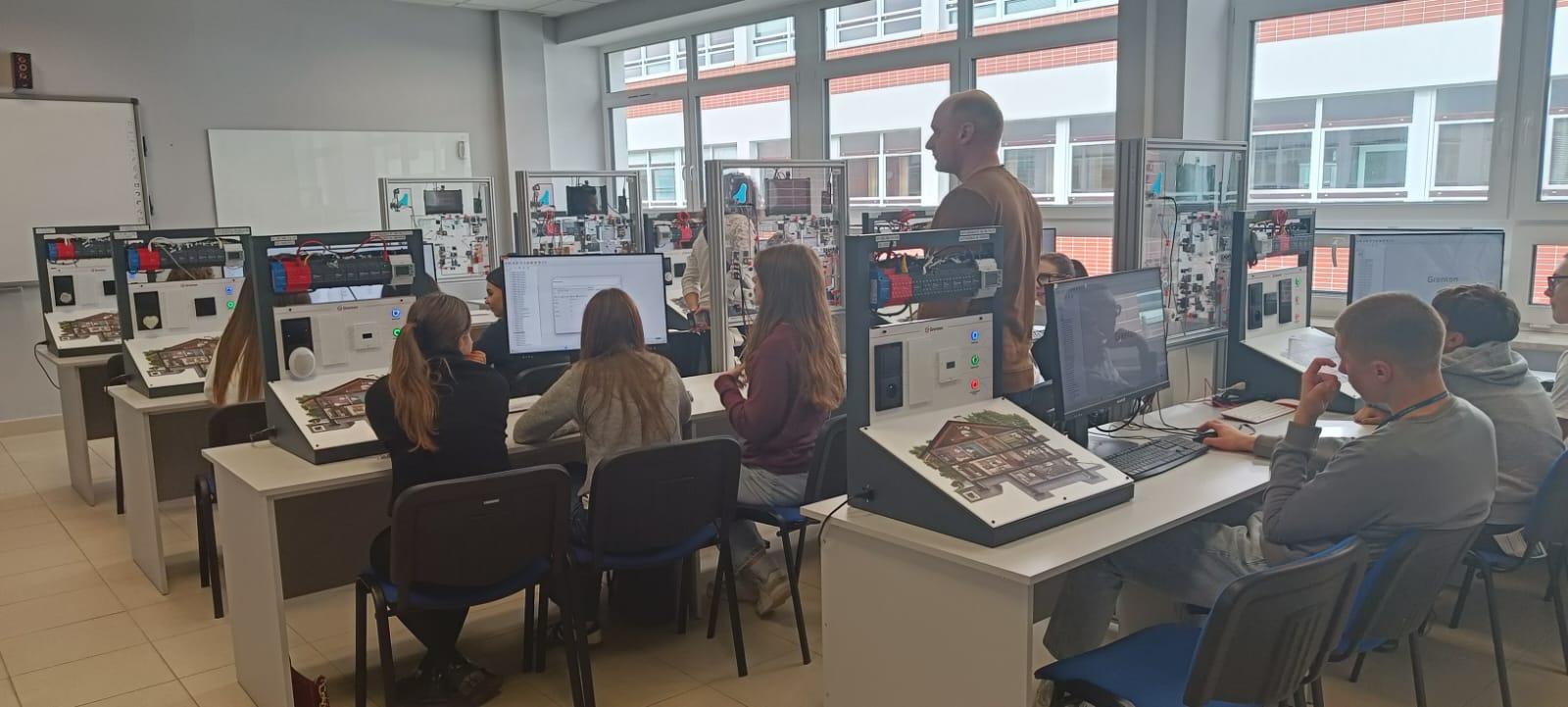 Young Polonia Tech Academy, źródło: ALO PB